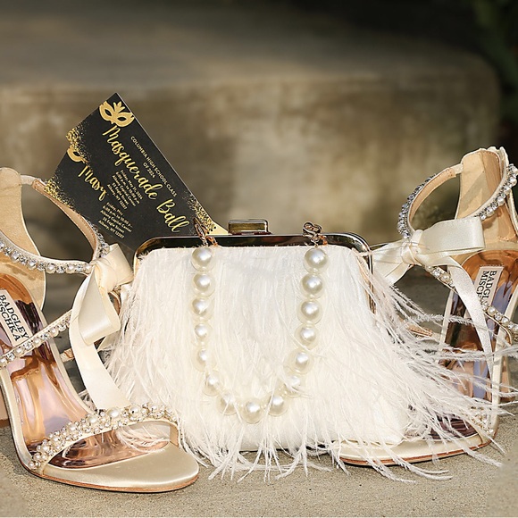 Meet your Posher, Alexis - Picture 14 of 15